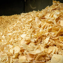 Load image into Gallery viewer, Bedmax Dust Free Pine Shavings