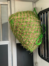 Load image into Gallery viewer, KM Elite Travel/Pony Haynet - 23&quot;
